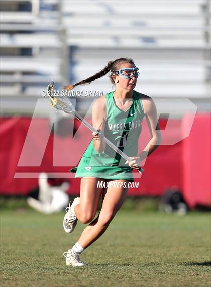 Thumbnail 2 in Myers Park vs Charlotte Catholic (NCHSAA 3rd Round) photogallery.