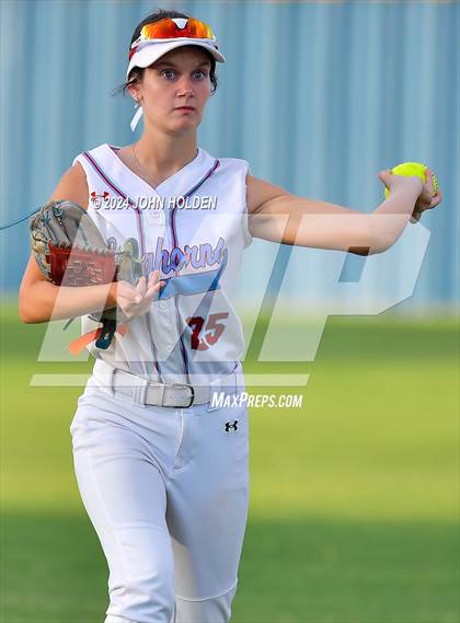 Thumbnail 1 in Chisholm @ Newkirk photogallery.