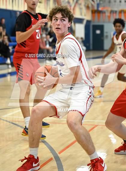 Thumbnail 1 in Montgomery @ Tamalpais photogallery.