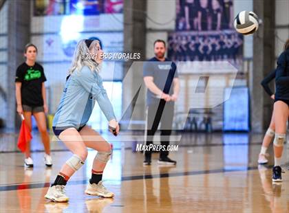 Thumbnail 3 in Granite Hills vs Mater Dei Catholic (Southern California Invitational) photogallery.