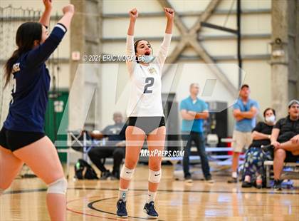 Thumbnail 3 in Granite Hills vs Mater Dei Catholic (Southern California Invitational) photogallery.