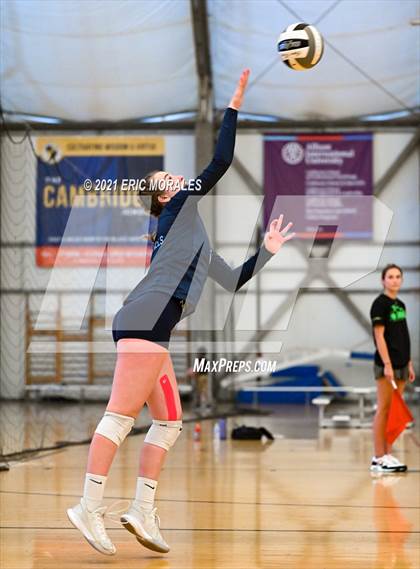 Thumbnail 2 in Granite Hills vs Mater Dei Catholic (Southern California Invitational) photogallery.