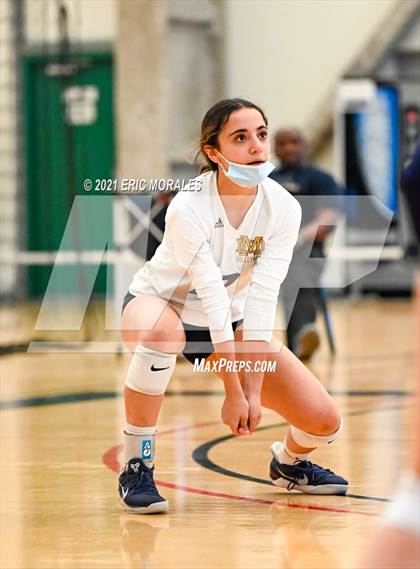Thumbnail 1 in Granite Hills vs Mater Dei Catholic (Southern California Invitational) photogallery.
