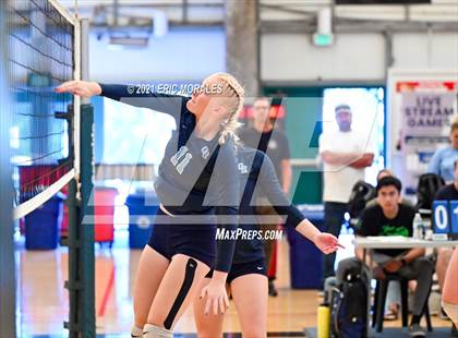 Thumbnail 2 in Granite Hills vs Mater Dei Catholic (Southern California Invitational) photogallery.