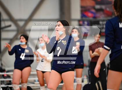 Thumbnail 2 in Granite Hills vs Mater Dei Catholic (Southern California Invitational) photogallery.