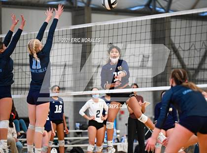 Thumbnail 1 in Granite Hills vs Mater Dei Catholic (Southern California Invitational) photogallery.