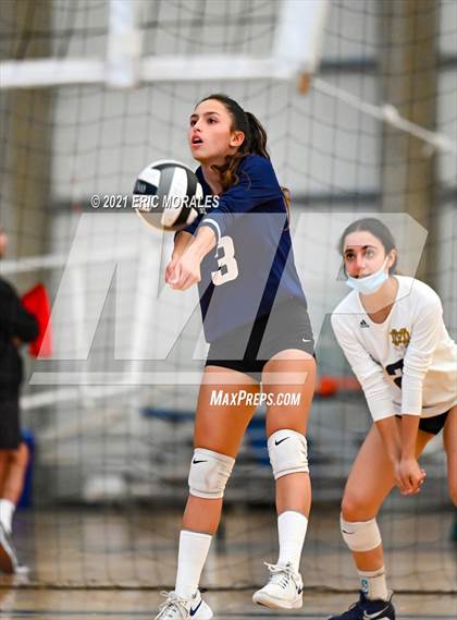 Thumbnail 1 in Granite Hills vs Mater Dei Catholic (Southern California Invitational) photogallery.