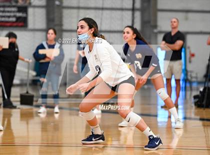 Thumbnail 2 in Granite Hills vs Mater Dei Catholic (Southern California Invitational) photogallery.