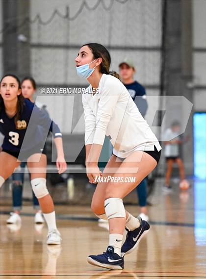 Thumbnail 1 in Granite Hills vs Mater Dei Catholic (Southern California Invitational) photogallery.