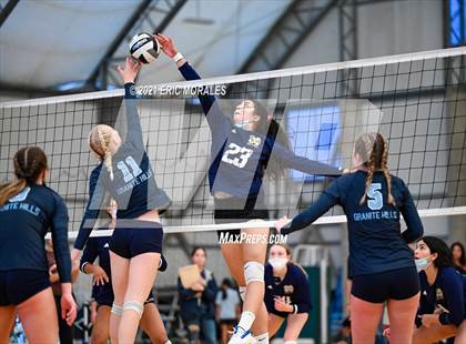 Thumbnail 2 in Granite Hills vs Mater Dei Catholic (Southern California Invitational) photogallery.