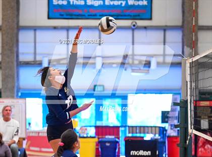 Thumbnail 1 in Granite Hills vs Mater Dei Catholic (Southern California Invitational) photogallery.
