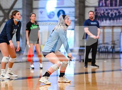 Thumbnail 2 in Granite Hills vs Mater Dei Catholic (Southern California Invitational) photogallery.