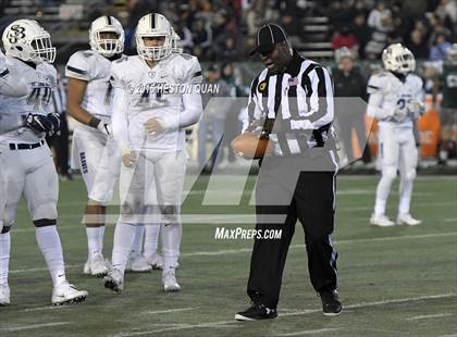 Thumbnail 2 in De La Salle vs.St. John Bosco (CIF State Open Division Final) photogallery.
