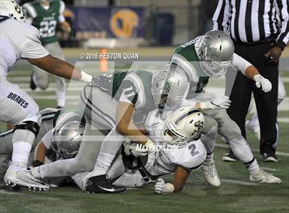 Thumbnail 3 in De La Salle vs.St. John Bosco (CIF State Open Division Final) photogallery.