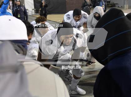 Thumbnail 2 in De La Salle vs.St. John Bosco (CIF State Open Division Final) photogallery.