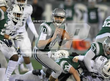Thumbnail 1 in De La Salle vs.St. John Bosco (CIF State Open Division Final) photogallery.