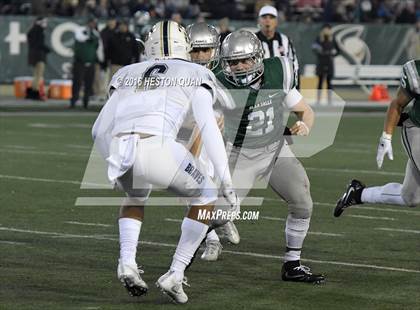 Thumbnail 2 in De La Salle vs.St. John Bosco (CIF State Open Division Final) photogallery.