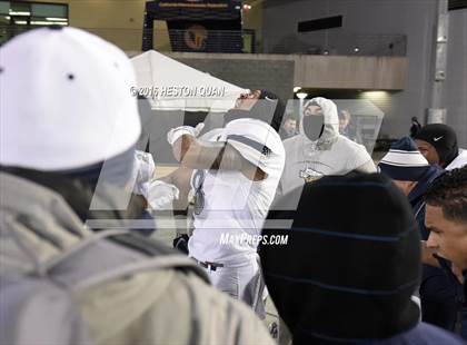 Thumbnail 1 in De La Salle vs.St. John Bosco (CIF State Open Division Final) photogallery.