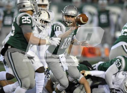 Thumbnail 2 in De La Salle vs.St. John Bosco (CIF State Open Division Final) photogallery.