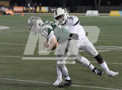 Thumbnail 3 in De La Salle vs.St. John Bosco (CIF State Open Division Final) photogallery.