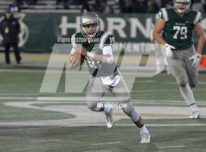 Thumbnail 1 in De La Salle vs.St. John Bosco (CIF State Open Division Final) photogallery.