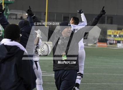 Thumbnail 2 in De La Salle vs.St. John Bosco (CIF State Open Division Final) photogallery.