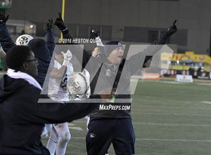 Thumbnail 1 in De La Salle vs.St. John Bosco (CIF State Open Division Final) photogallery.