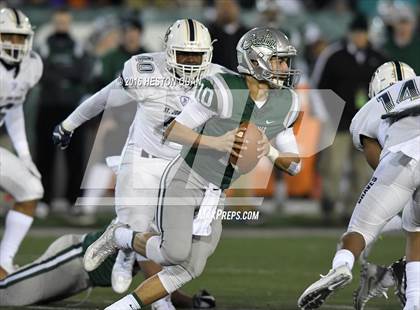 Thumbnail 1 in De La Salle vs.St. John Bosco (CIF State Open Division Final) photogallery.