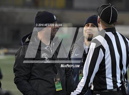 Thumbnail 2 in De La Salle vs.St. John Bosco (CIF State Open Division Final) photogallery.