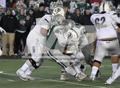Thumbnail 2 in De La Salle vs.St. John Bosco (CIF State Open Division Final) photogallery.