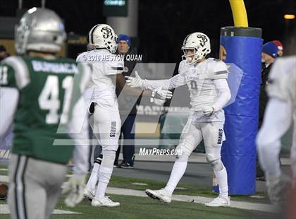 Thumbnail 2 in De La Salle vs.St. John Bosco (CIF State Open Division Final) photogallery.