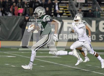 Thumbnail 3 in De La Salle vs.St. John Bosco (CIF State Open Division Final) photogallery.