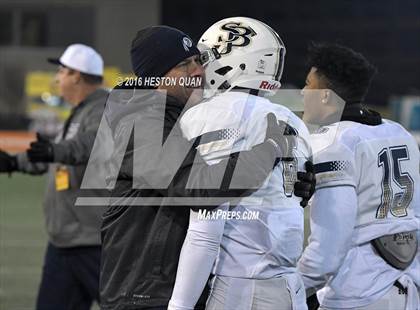 Thumbnail 2 in De La Salle vs.St. John Bosco (CIF State Open Division Final) photogallery.