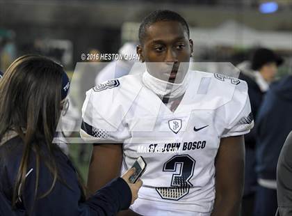 Thumbnail 1 in De La Salle vs.St. John Bosco (CIF State Open Division Final) photogallery.