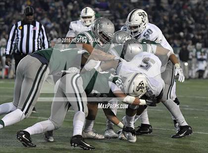 Thumbnail 3 in De La Salle vs.St. John Bosco (CIF State Open Division Final) photogallery.