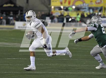 Thumbnail 2 in De La Salle vs.St. John Bosco (CIF State Open Division Final) photogallery.