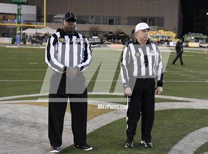 Thumbnail 3 in De La Salle vs.St. John Bosco (CIF State Open Division Final) photogallery.