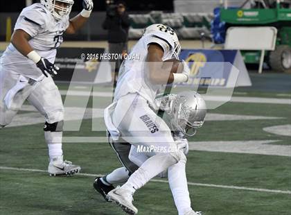 Thumbnail 2 in De La Salle vs.St. John Bosco (CIF State Open Division Final) photogallery.