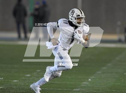 Thumbnail 2 in De La Salle vs.St. John Bosco (CIF State Open Division Final) photogallery.