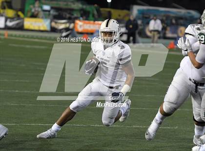 Thumbnail 2 in De La Salle vs.St. John Bosco (CIF State Open Division Final) photogallery.
