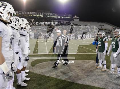 Thumbnail 3 in De La Salle vs.St. John Bosco (CIF State Open Division Final) photogallery.