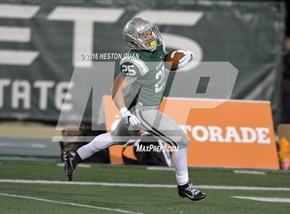 Thumbnail 1 in De La Salle vs.St. John Bosco (CIF State Open Division Final) photogallery.