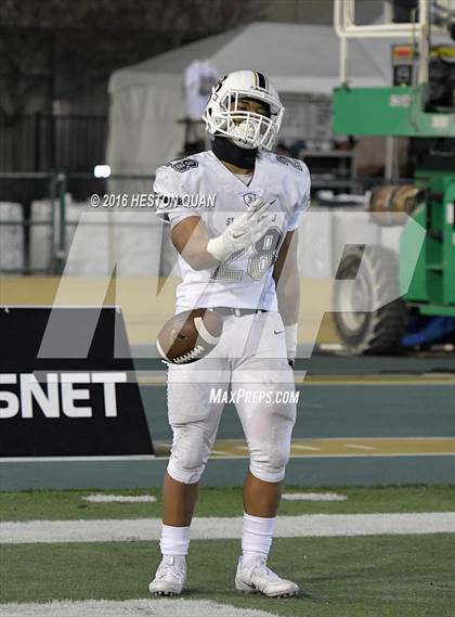 Thumbnail 1 in De La Salle vs.St. John Bosco (CIF State Open Division Final) photogallery.