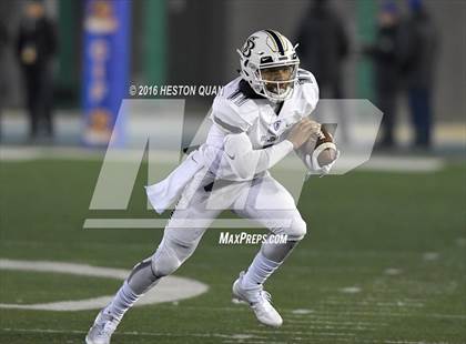 Thumbnail 1 in De La Salle vs.St. John Bosco (CIF State Open Division Final) photogallery.