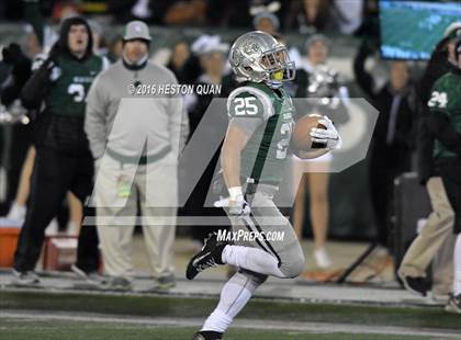 Thumbnail 2 in De La Salle vs.St. John Bosco (CIF State Open Division Final) photogallery.
