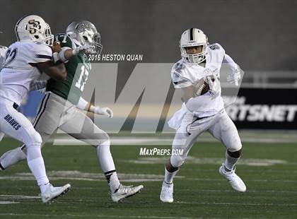 Thumbnail 1 in De La Salle vs.St. John Bosco (CIF State Open Division Final) photogallery.