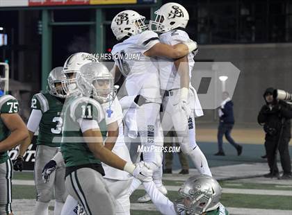 Thumbnail 2 in De La Salle vs.St. John Bosco (CIF State Open Division Final) photogallery.