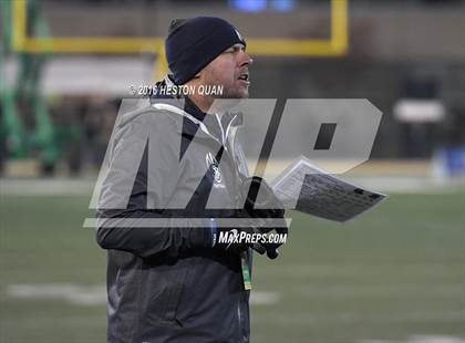 Thumbnail 3 in De La Salle vs.St. John Bosco (CIF State Open Division Final) photogallery.