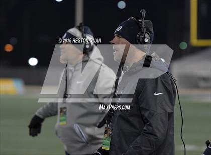 Thumbnail 2 in De La Salle vs.St. John Bosco (CIF State Open Division Final) photogallery.