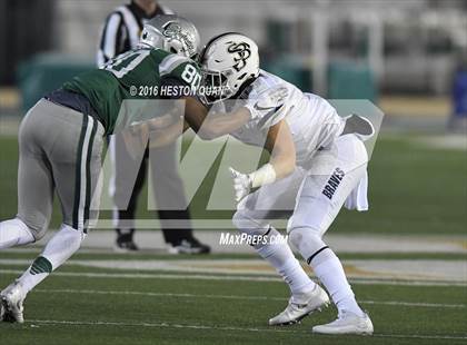Thumbnail 2 in De La Salle vs.St. John Bosco (CIF State Open Division Final) photogallery.